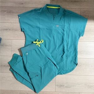 Figs Teal Scrub Set with Yellow Details